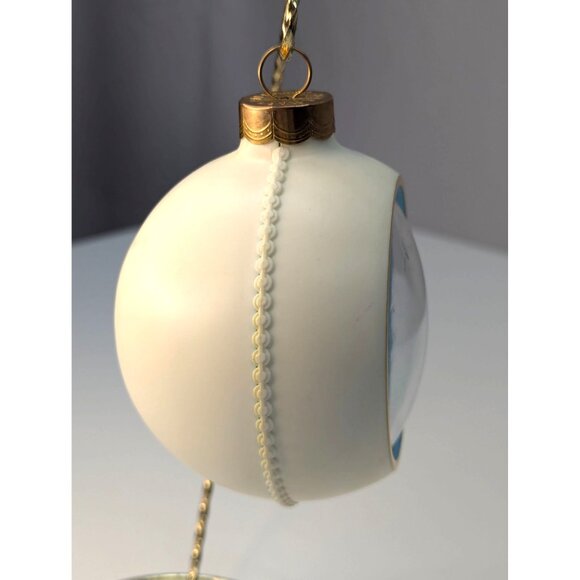 Vintage Hallmark 1979 Snoopy & Woodstock Ice Hockey Diorama Ornament - Picture 5 of 8